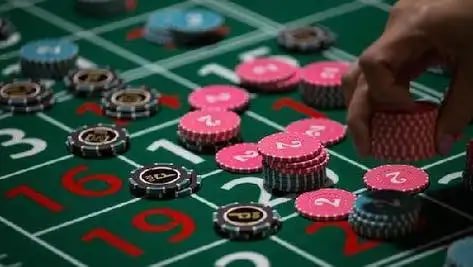 n52 game Slots ကစားနည်း MMK ငွေသွင်းပြီး Slot ကစားနေသည့် မြန်မာ ကစားသမား